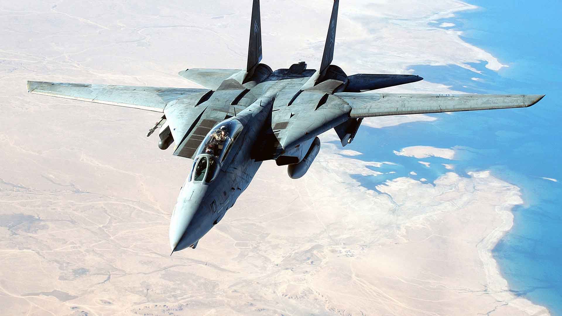 Misteriosa nave aterroriza a la tripulación de un F-14
